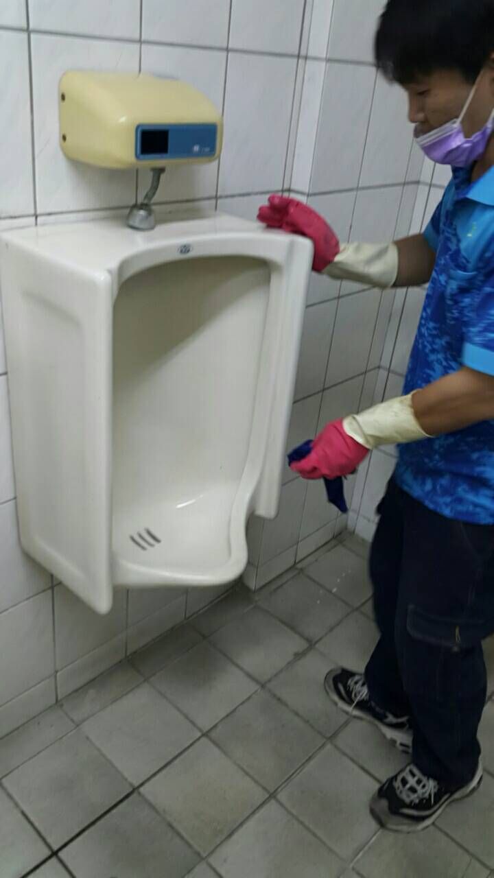 桃園浴廁清潔作業